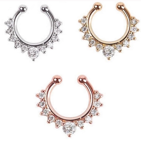 🔴5/$15⚠️𝗖𝗟𝗘𝗔𝗥𝗔𝗡𝗖𝗘⚠️ Gold Septum NEW - Picture 8 of 11